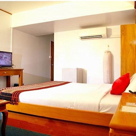 Yoma Hotel Yangon Dış mekan fotoğraf