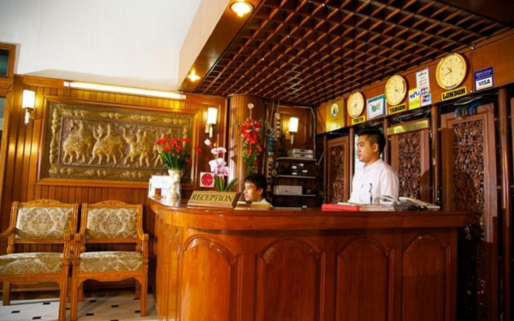 Yoma Hotel Yangon Dış mekan fotoğraf